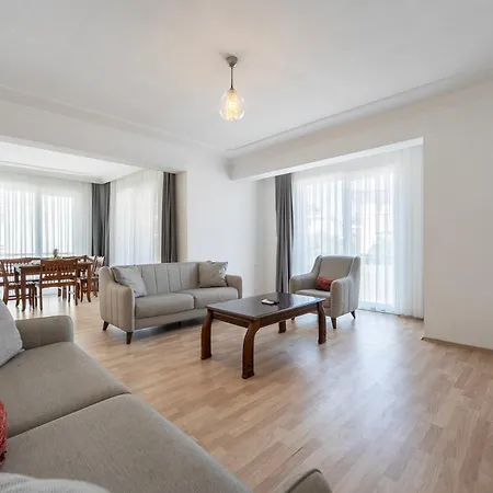 Appartamento Two Bedroom In Close To Centre