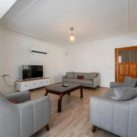 Appartement Two Bedroom In Close To Centre *